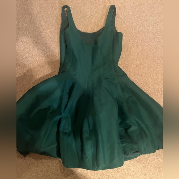 HALSTON HERITAGE Silk Faille Tulip DRESS Size 2  Green NORDSTROM - Picture 5 of 7